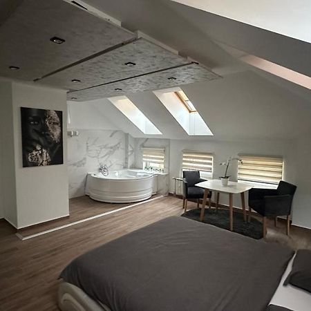 Seti Gorgeous Apartments With Jacuzzi Beograd Bagian luar foto