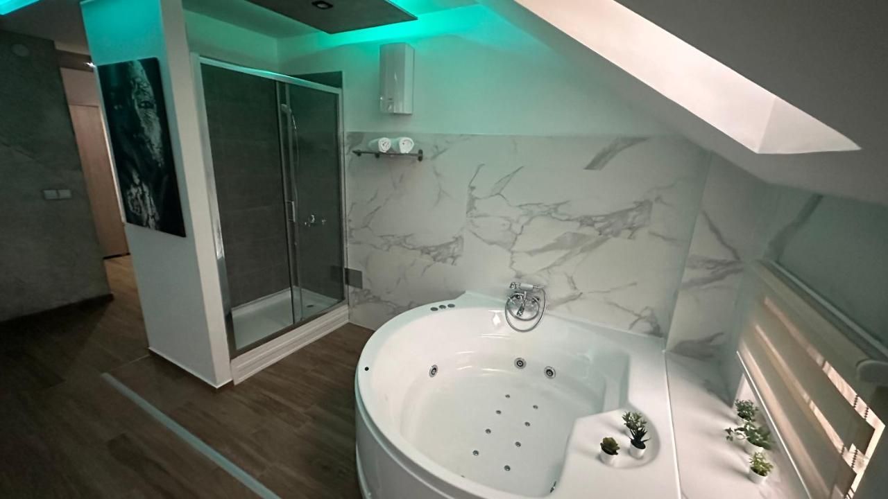 Seti Gorgeous Apartments With Jacuzzi Beograd Bagian luar foto