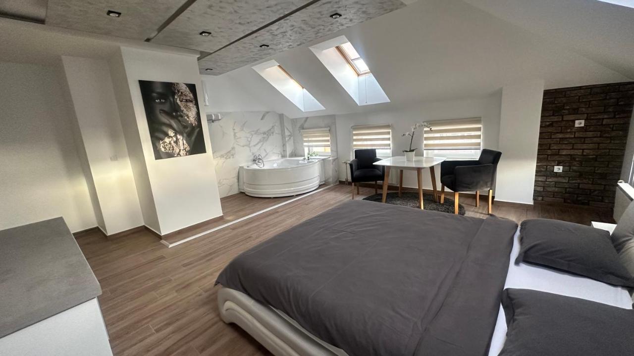 Seti Gorgeous Apartments With Jacuzzi Beograd Bagian luar foto